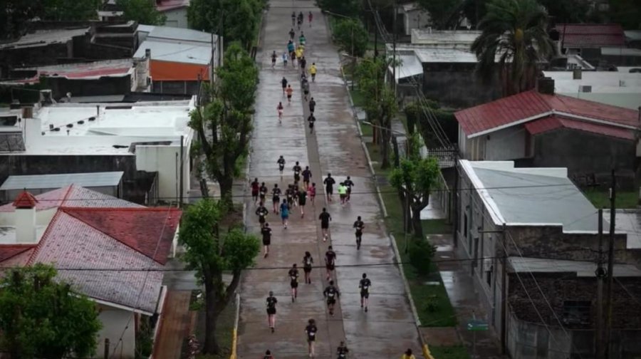 Notable Realización Del Ramona Corre