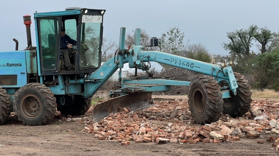 Construcción De Playa Para Estacionamiento De Camiones