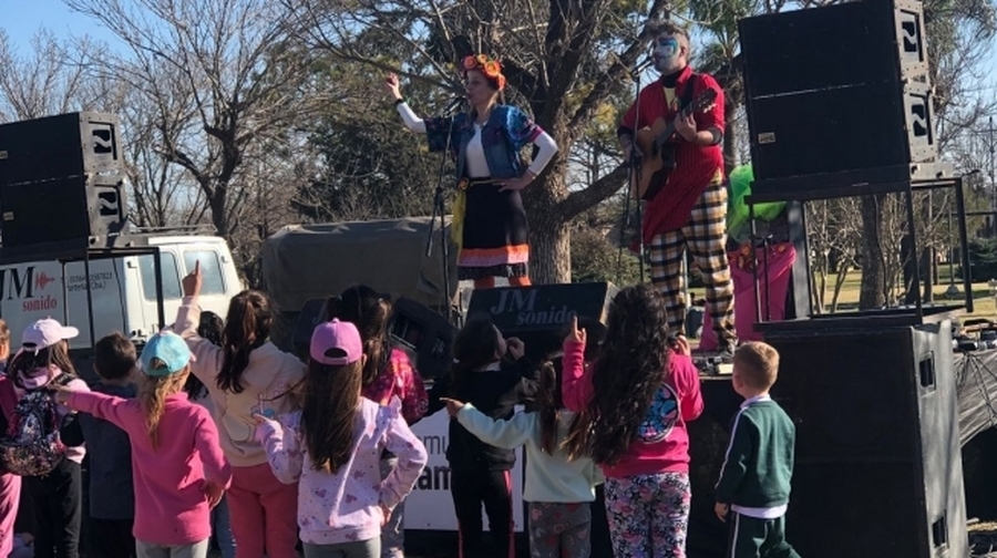 Cierre De Vacaciones En La Plaza