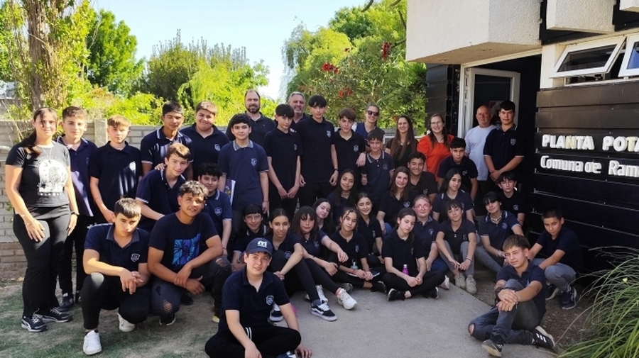 VISITA DE ALUMNOS A PLANTA DE AGUA POTABLE