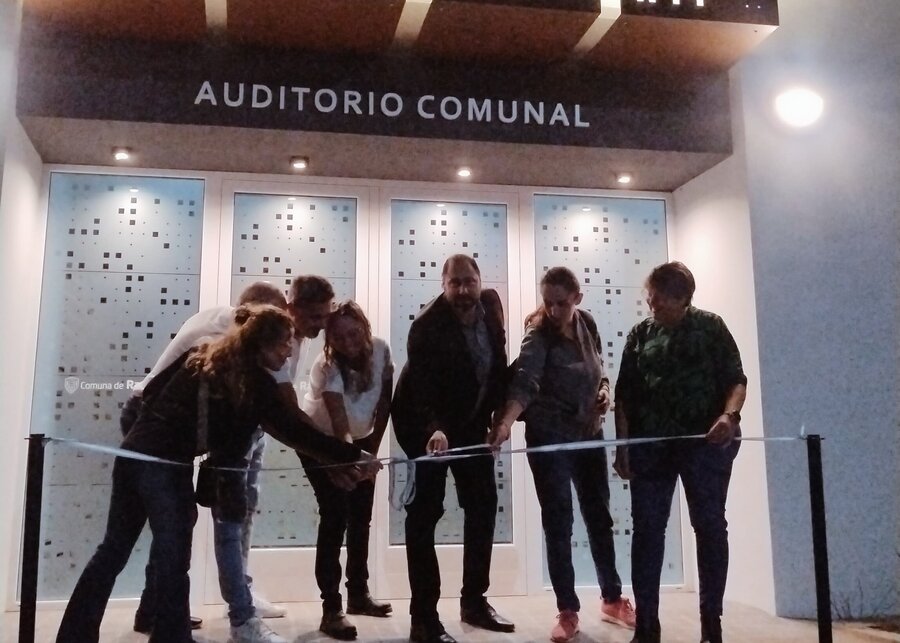 Inauguración fachada del auditorio comunal.
