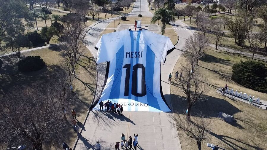 TODOS A SACARSE LA FOTO CON LA CAMISETA!